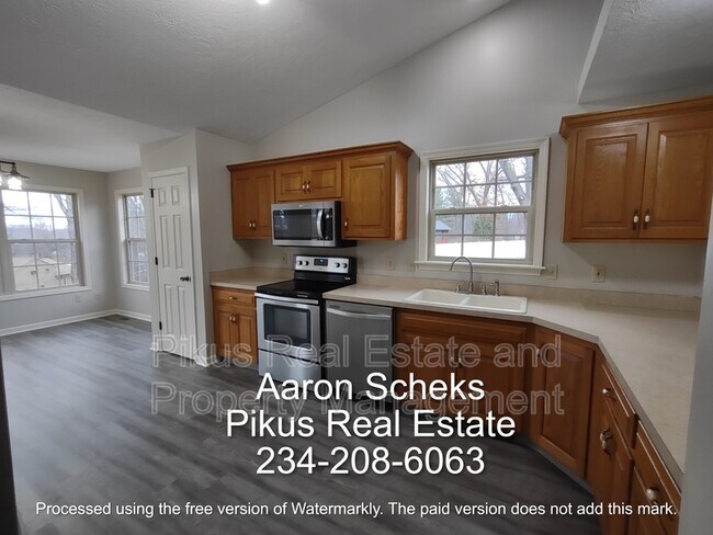 Building Photo - 4987 Shawn Cir NW