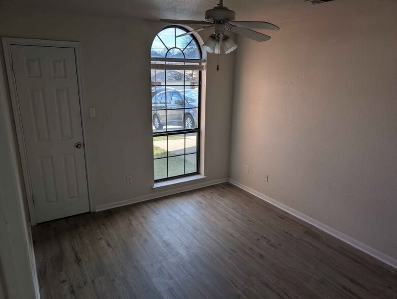 Building Photo - 1506 Margaret Lee St