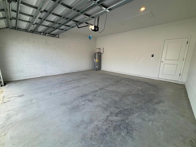 Building Photo - 6097 Meditation Dr