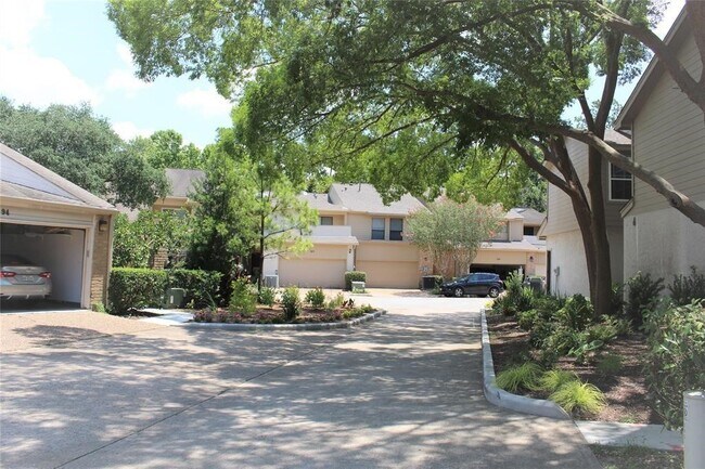 Building Photo - 12625 Memorial Dr