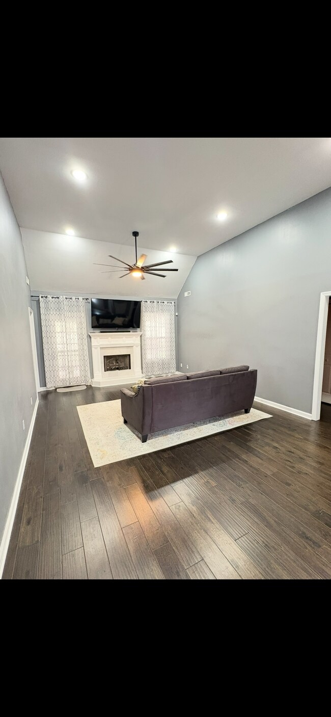 Building Photo - 2619 Kingsley Ct
