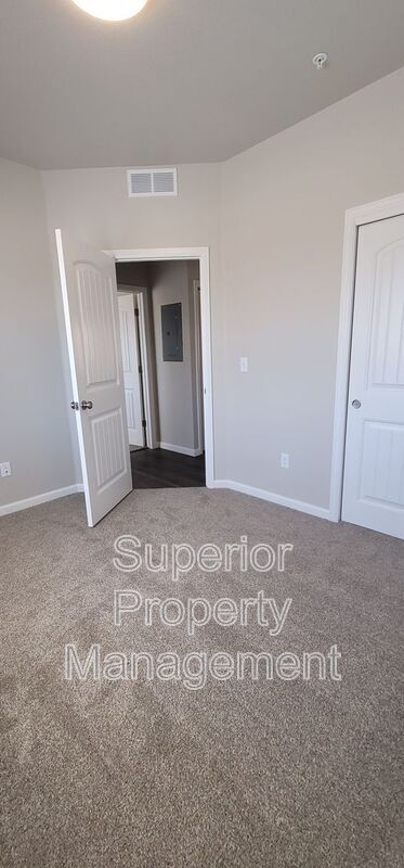 Building Photo - 1611 Richard Martin Dr