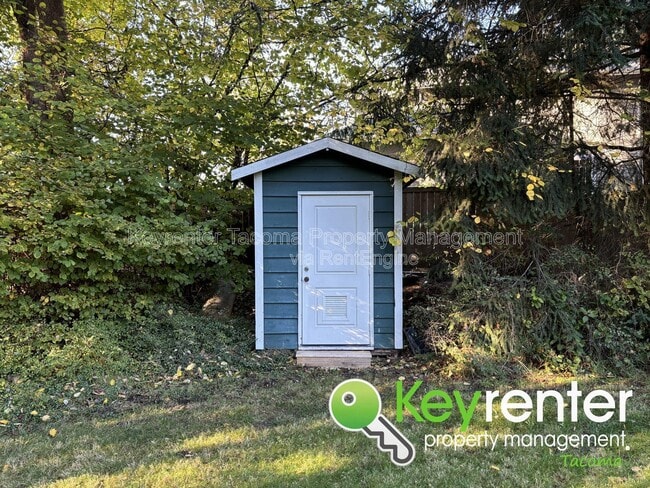 Building Photo - 1051 Paiute Trl