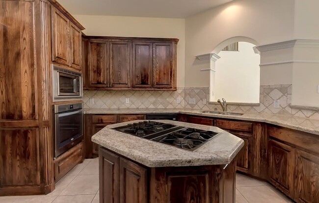 Building Photo - 16531 Ruby Meadow Dr