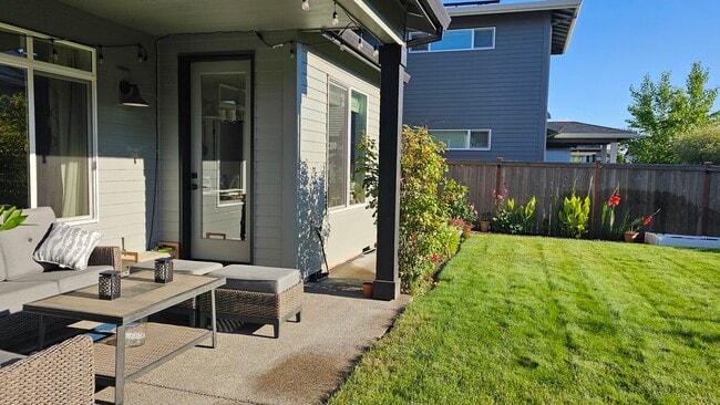 Building Photo - 4078 SE 70th Ave