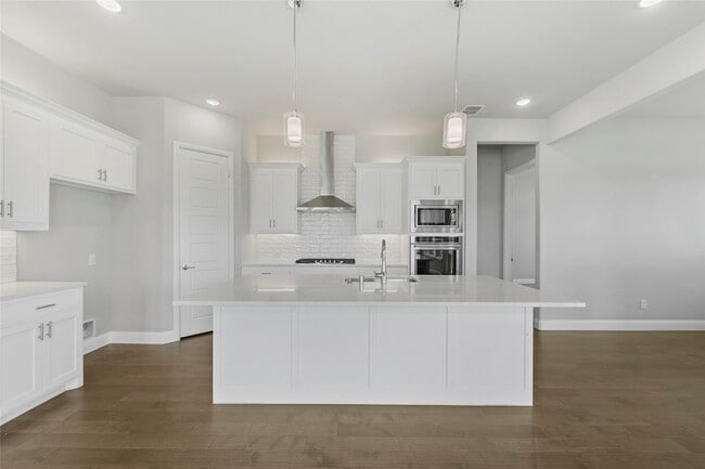 Building Photo - 12732 Cooper River Trl