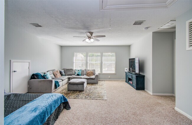 Building Photo - 4907 Mountain Fork