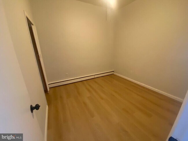 Building Photo - 113 E Lackawanna Ave