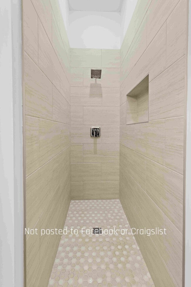 Building Photo - 2850 Nye St