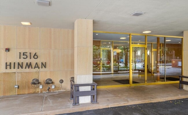 Building Photo - 1516 Hinman Ave