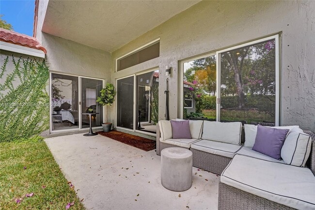 Building Photo - 648 Sand Creek Cir