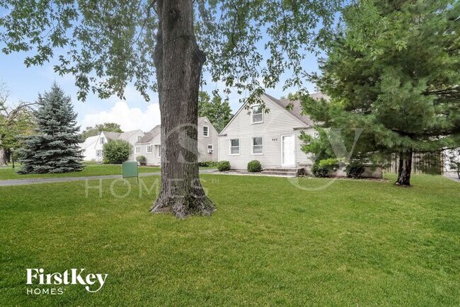 Building Photo - 640 N Edgewood Ave