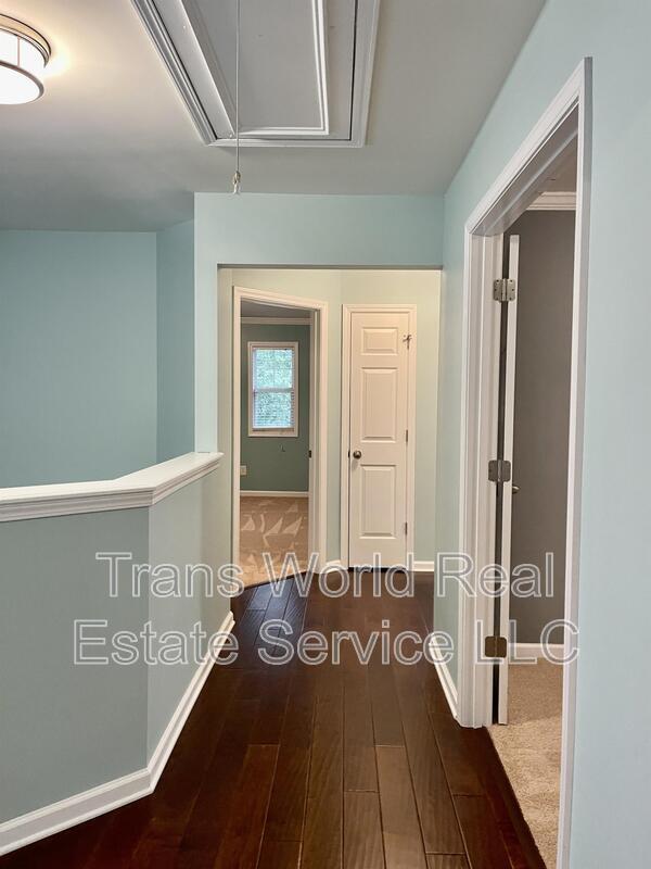 Building Photo - 2673 Winslow Ridge Dr NE