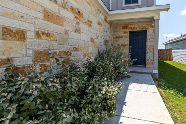 Building Photo - 238 Jaycen Ln