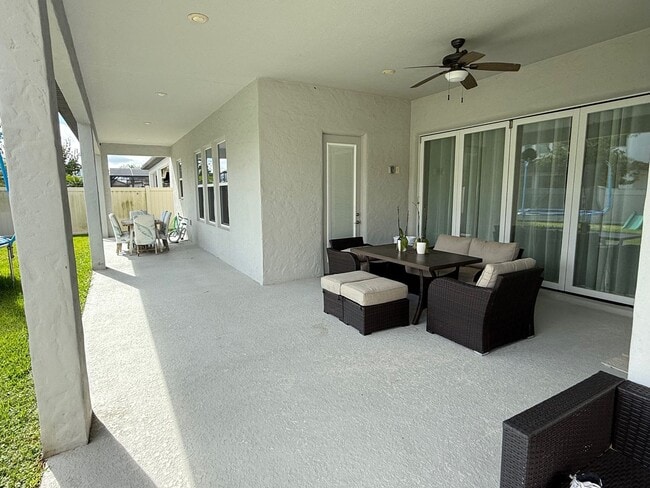 Building Photo - 7 bedroom/6 bath Dr. Phillips Home