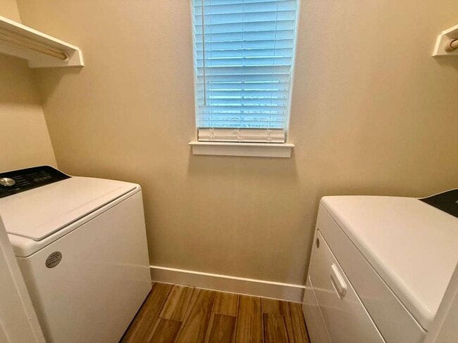 Building Photo - 144 CR 6813