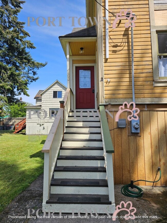 Building Photo - 1 Bed/1Bath Bottom Floor