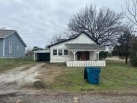 Building Photo - 803 E 3rd St