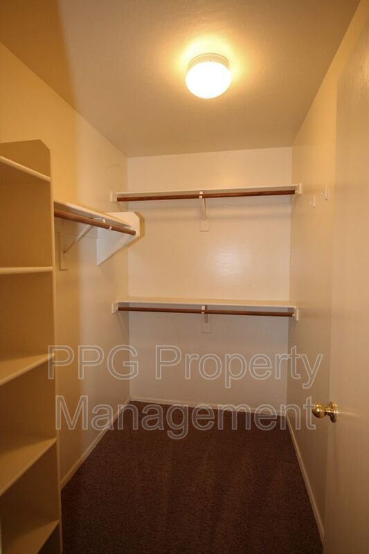 Building Photo - 25849 W St Kateri Dr