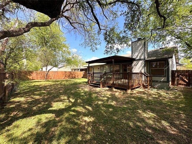 Building Photo - 2711 Wilcrest Dr