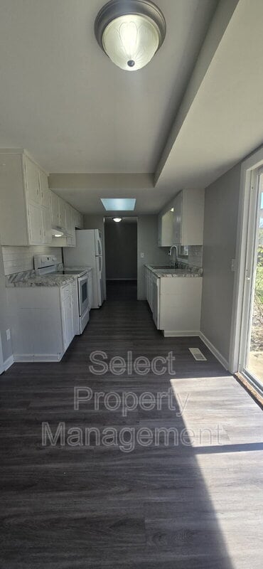 Building Photo - 5412 Scepter Ct