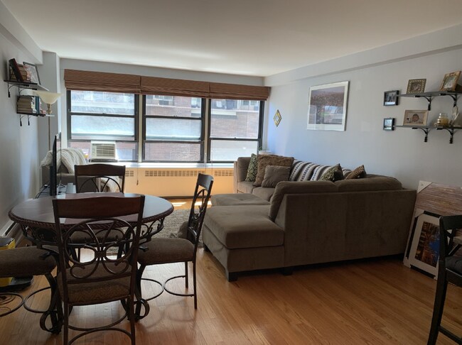 Building Photo - 4180.5 N Marine Dr