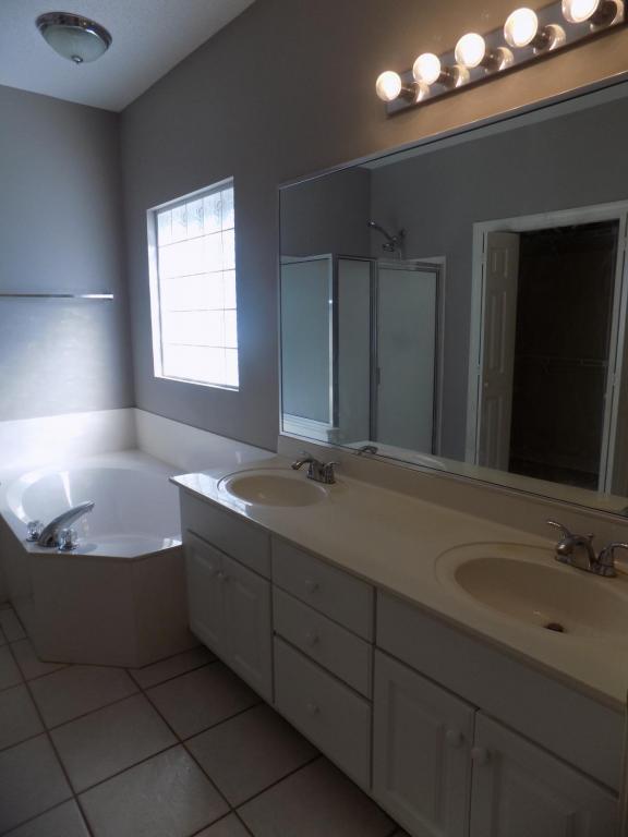 Building Photo - 1438 The Crossings