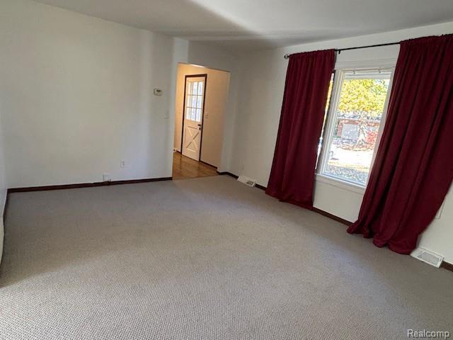 Building Photo - 2145 Lakeshire Dr