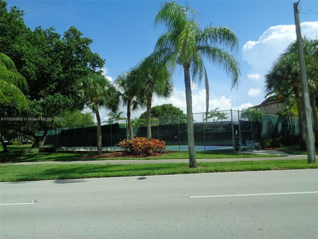 Building Photo - 901 SW 138th Ave