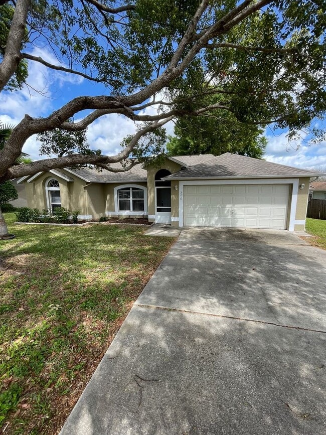 Primary Photo - Prime Deltona Neighborhood