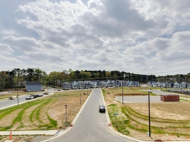 Building Photo - 400 Blackwell Dr