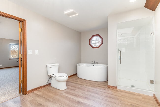 Building Photo - 841 Turnbridge Cir