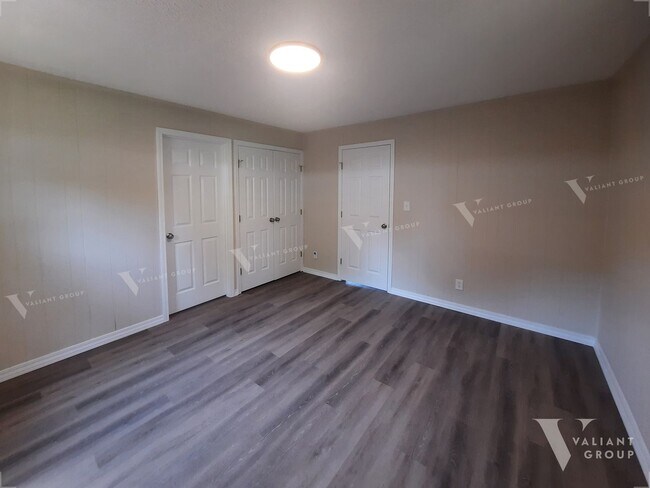Building Photo - Updated 3-Bedroom, 1-Bath Rental Home in B...