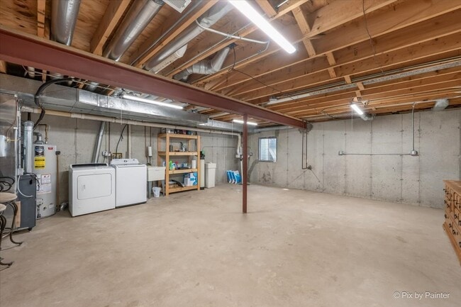 Building Photo - 453 Village Creek Dr