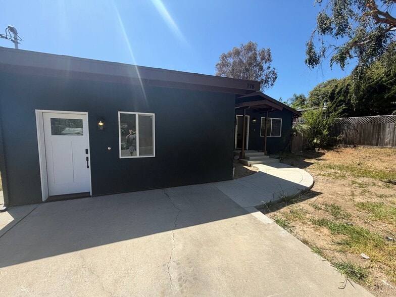 Building Photo - 778 Del Riego Ave