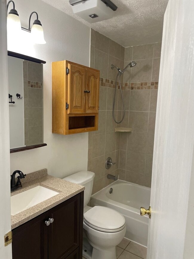 Building Photo - Available soon, 3 bd 1 bath rental in Parker CO 80134