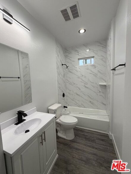 Building Photo - 8624 Graham Ave