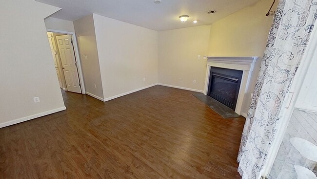 Building Photo - Modern Townhome Featuring Attached 1-Car Garage