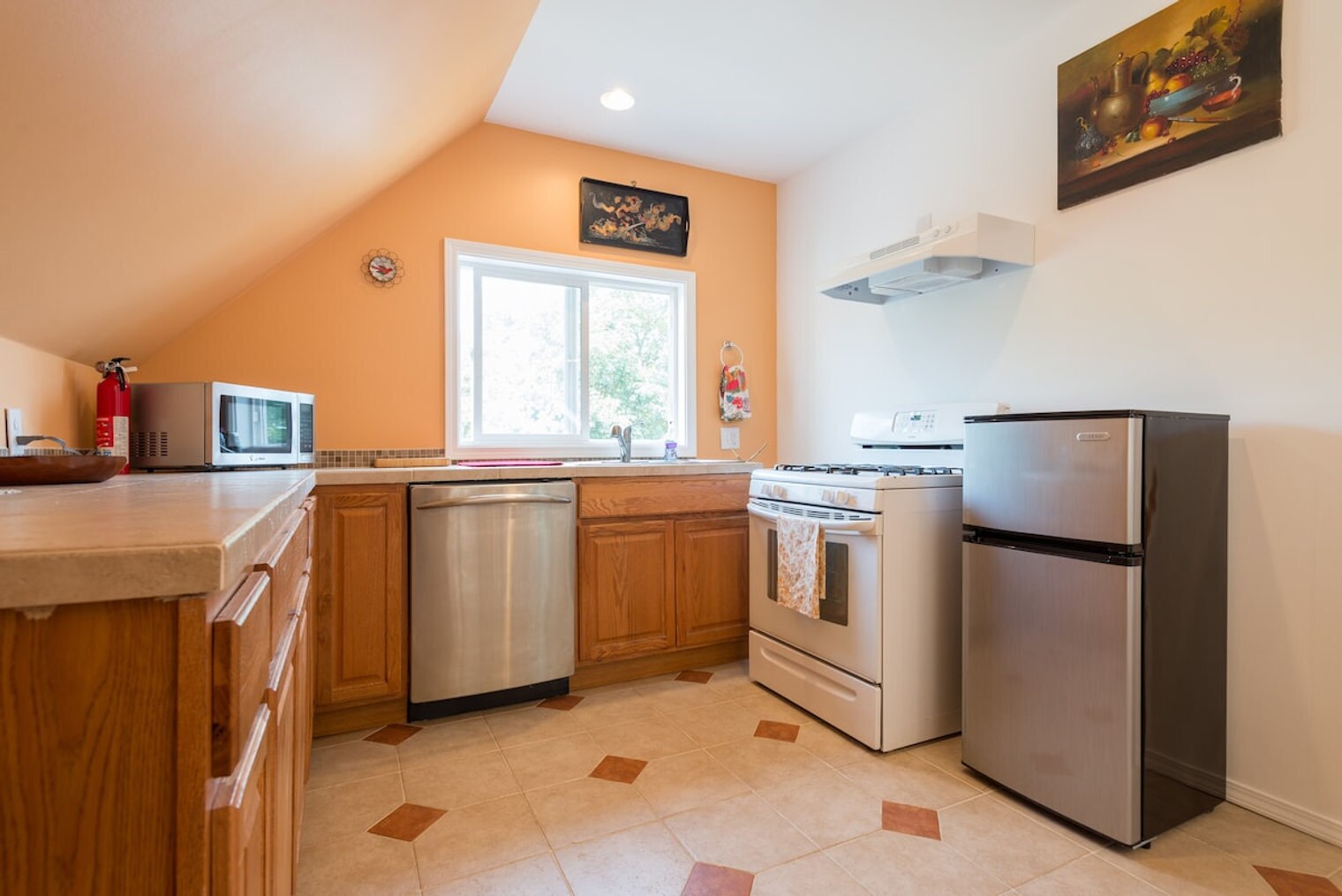 Building Photo - 900 21st Ave