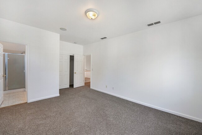 Building Photo - 6717 Sao Tiago Way