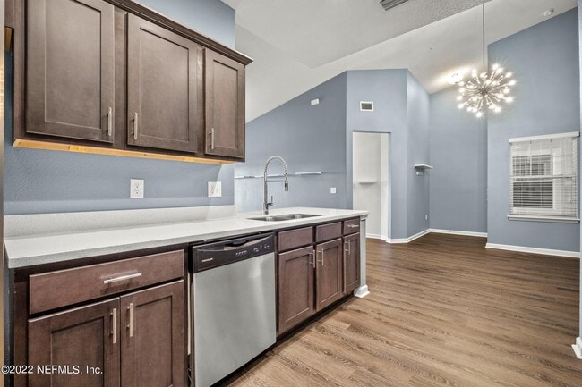 Building Photo - 4932 Key Lime Dr