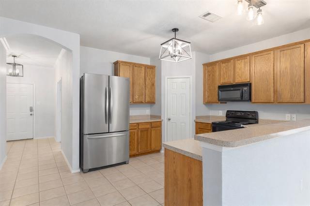 Building Photo - 10701 Vista Heights Blvd