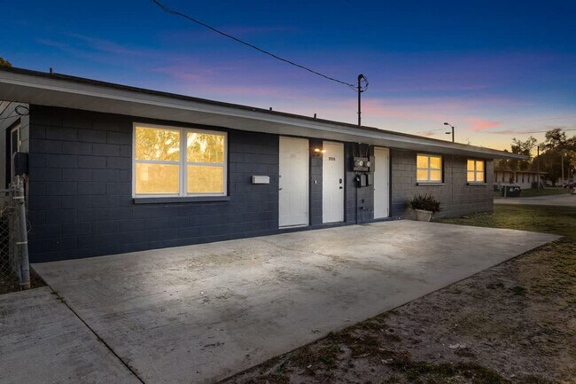 Building Photo - 5542 20th St