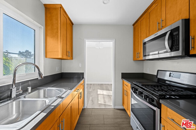 Building Photo - 8336 Blackburn Ave