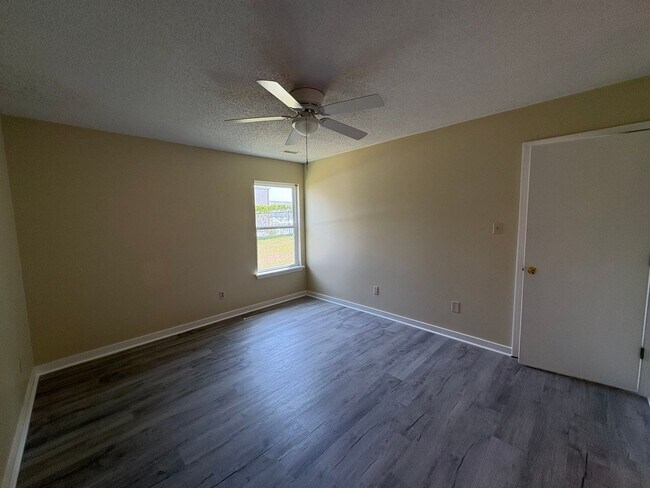 Building Photo - 3706 Dovefield Ct