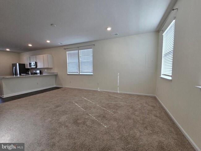 Building Photo - 172 Fellowship Dr