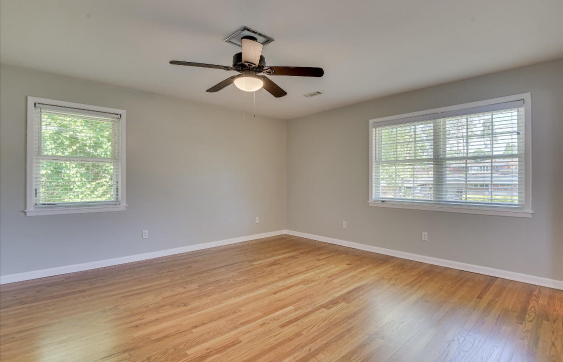 Building Photo - 813 Hammond Dr