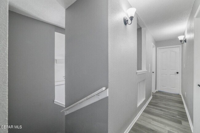 Building Photo - 3329 Tierra Yvette Ln