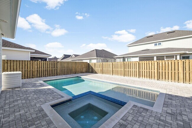 Building Photo - 250 Windrow Way