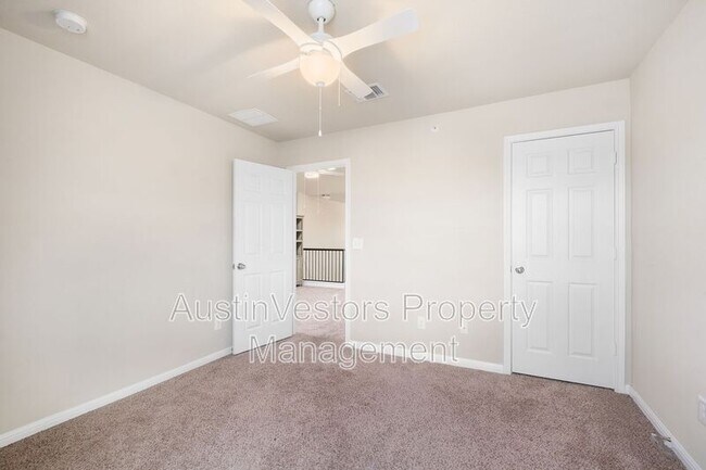 Building Photo - 730 Lost Pines Ln
